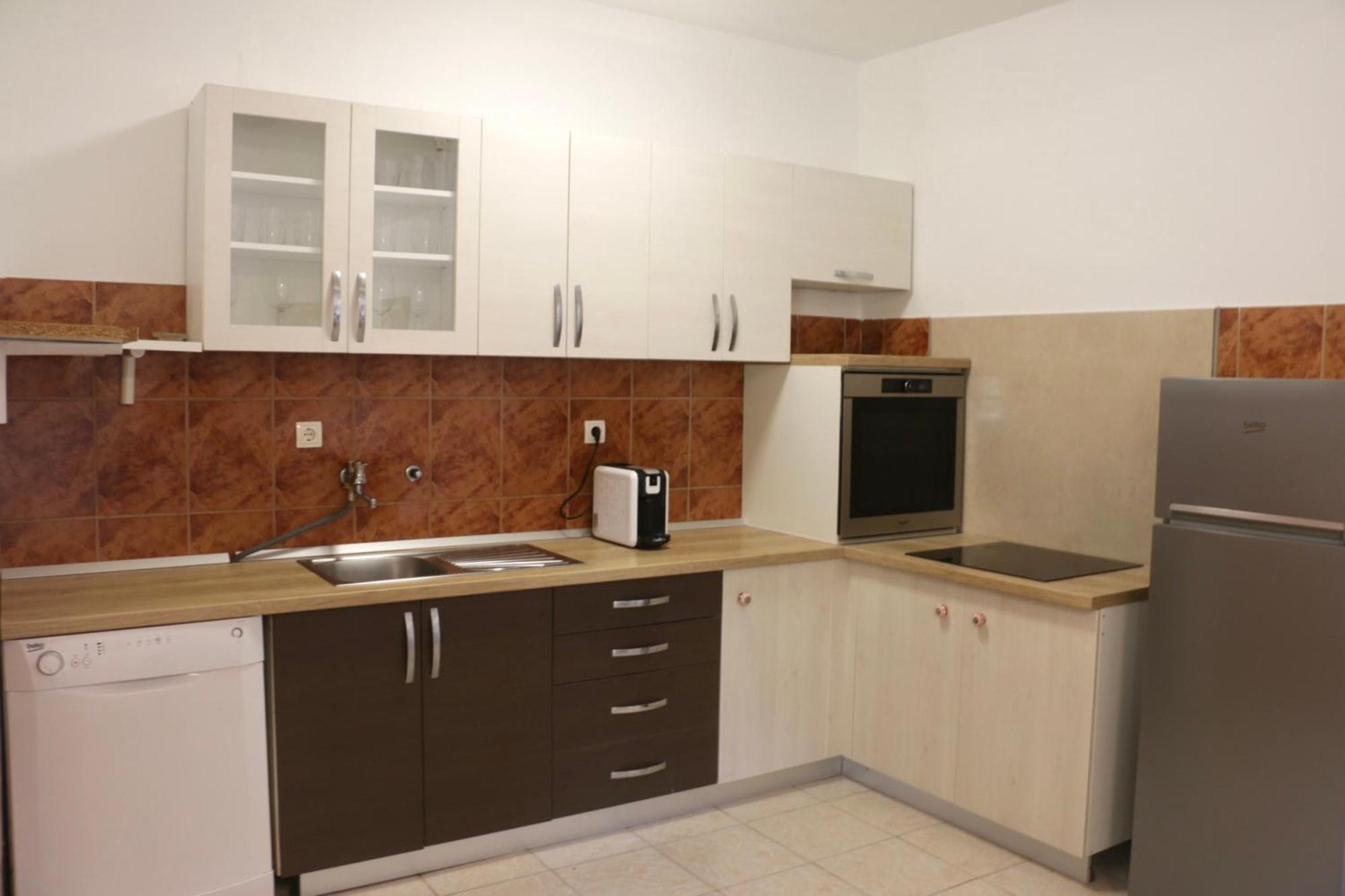 Beachfront Apartment Drazen, With Garden And Parking Split Bagian luar foto