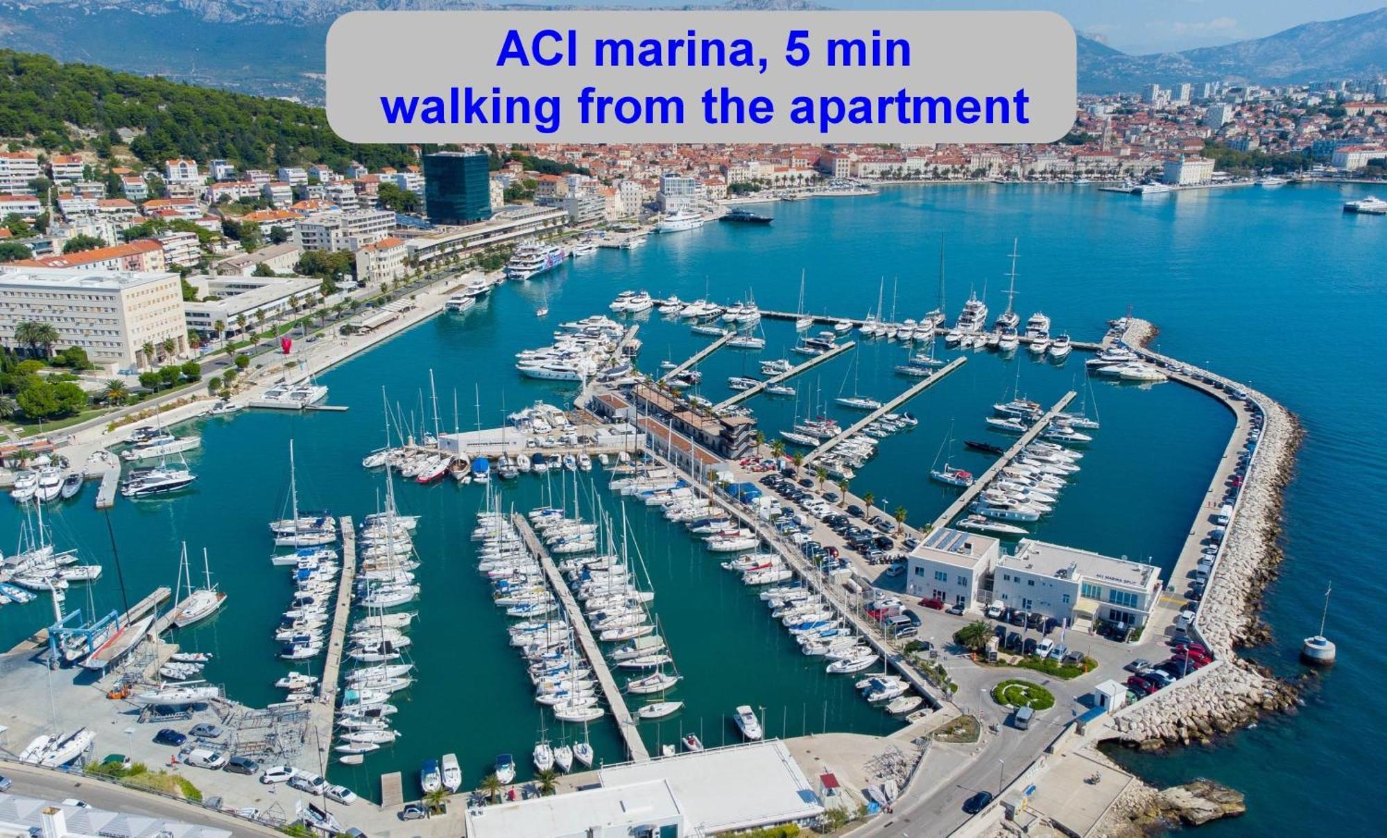Beachfront Apartment Drazen, With Garden And Parking Split Bagian luar foto