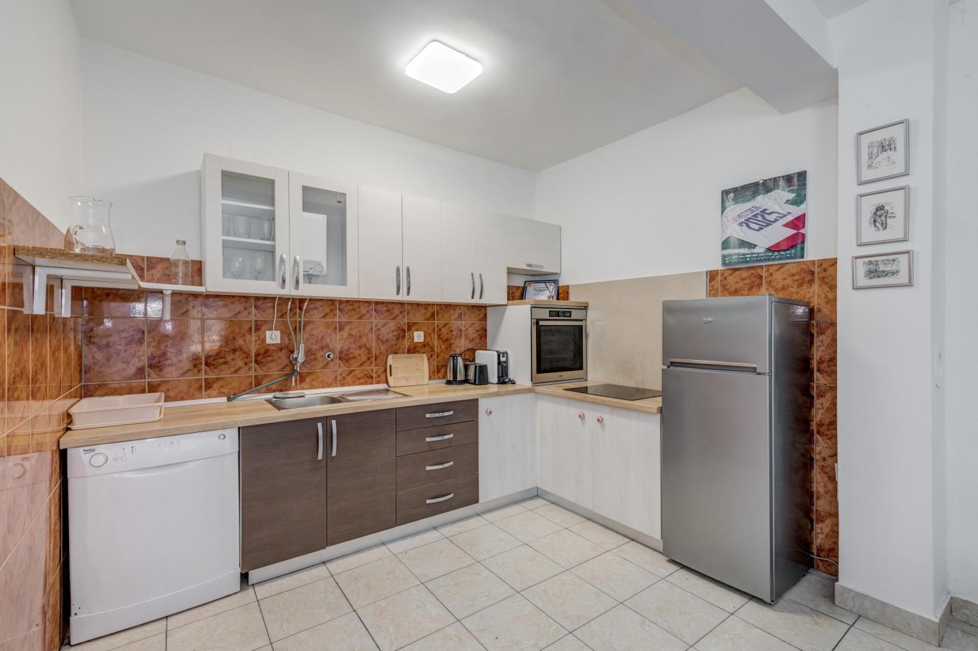 Beachfront Apartment Drazen, With Garden And Parking Split Bagian luar foto